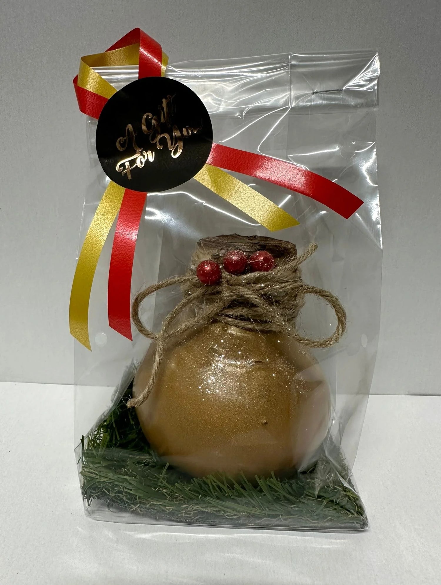 Wax Amaryllis gold in gift box