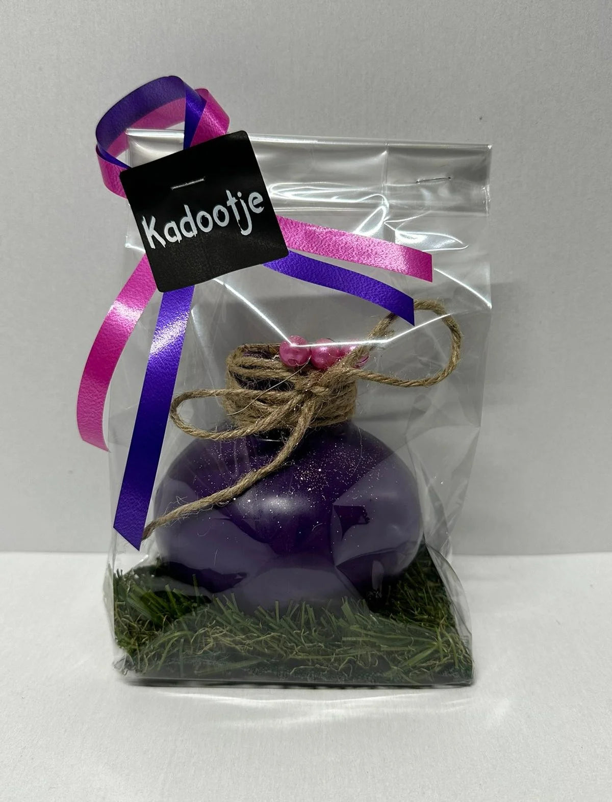 Wax Amaryllis purple in gift packaging